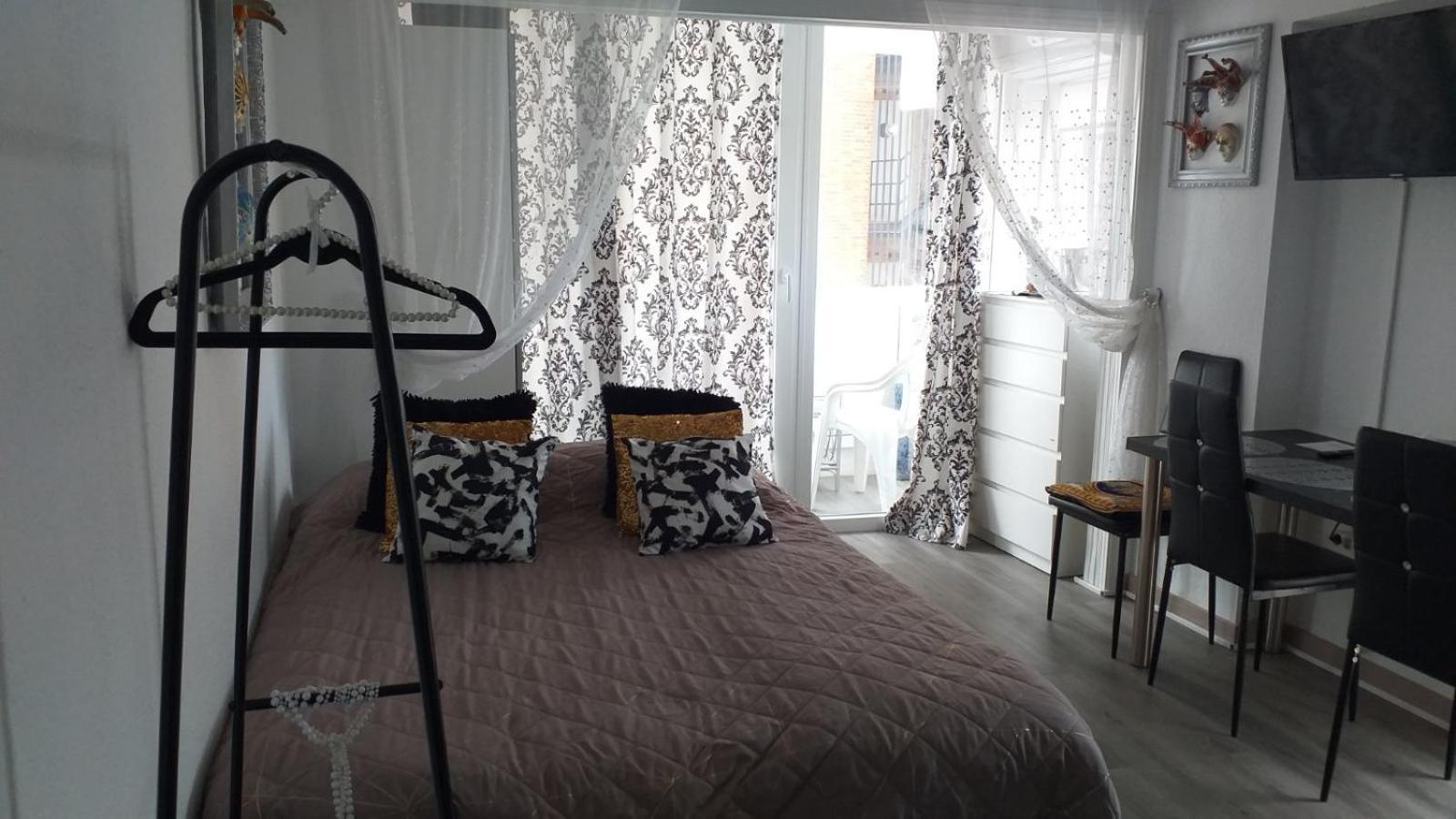 Inlesa 5A Holiday Apt With Pool Benidorm Exterior photo